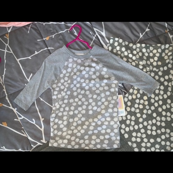 LulaRoe Kids Sloan Shirt 2 New - Picture 1 of 5